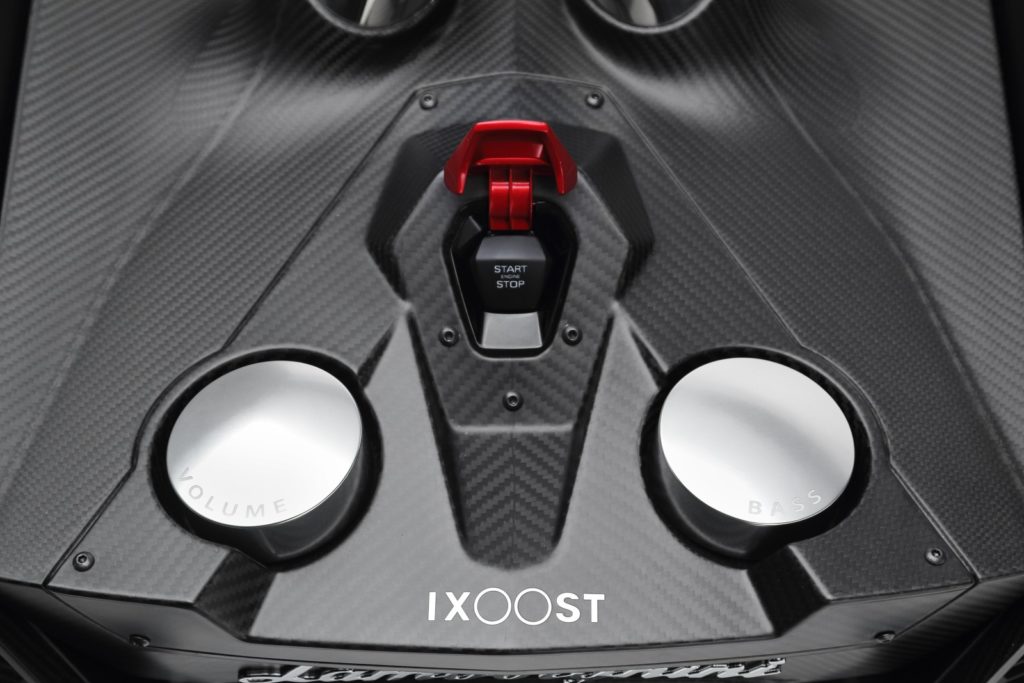 Lamborghini Esavox carbon fibre docking station speaker 11 1024x683