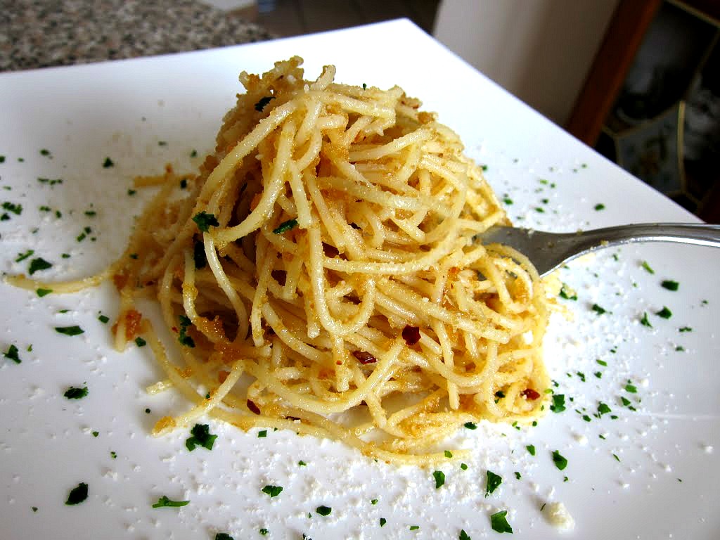 Spaghetti aglio olio e peperoncino 020