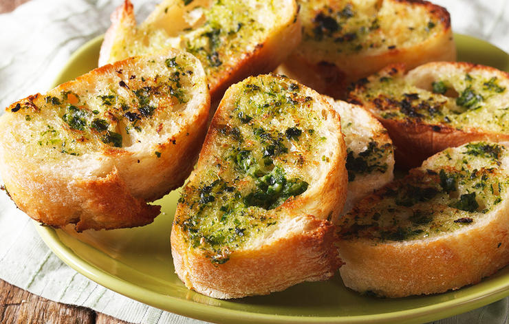 2 mh foods never eat on date garlic bread
