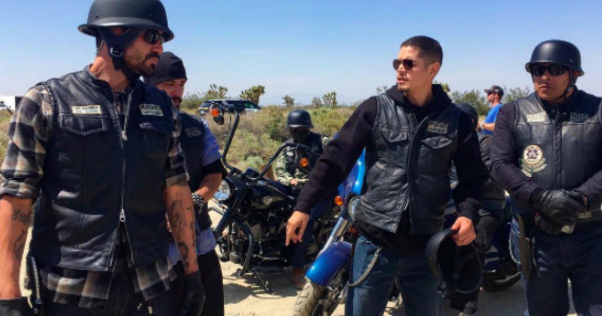 Mayans Mc Sons Of Anarchy Spin Off Set