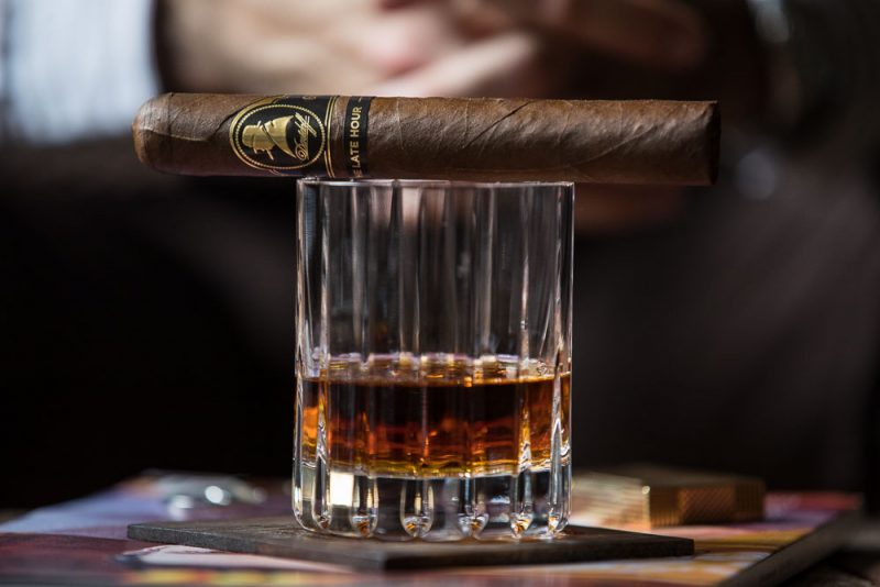 davidoff late hour cigar review the dalmore cigar malt scotch 800x534