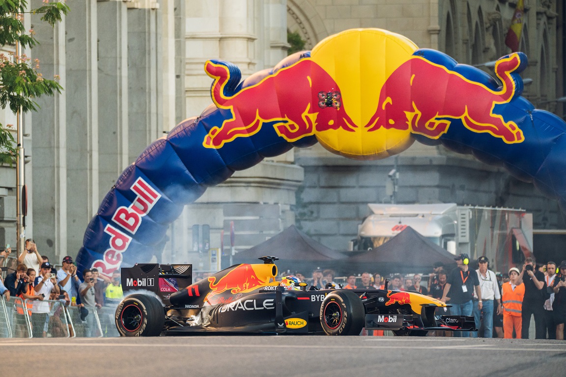 Red Bull Showrun by ALUMIL Competition 1
