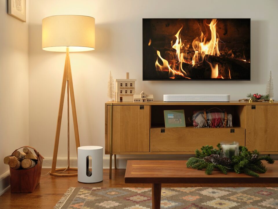 E355 491639 CJ Sonos Holiday22 HolidayCartoons BeamGravity 072222 2502 v01 HR