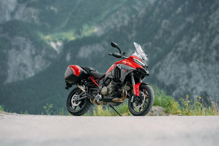 MY25 DUCATI MULTISTRADA V4 PIKES PEAK photo6