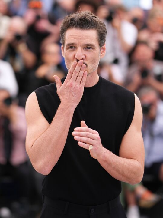 PedroPascal5