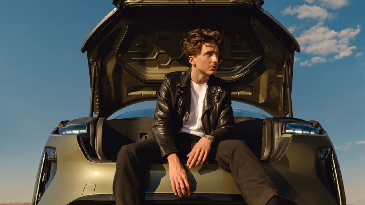 Chalamet Lucid2