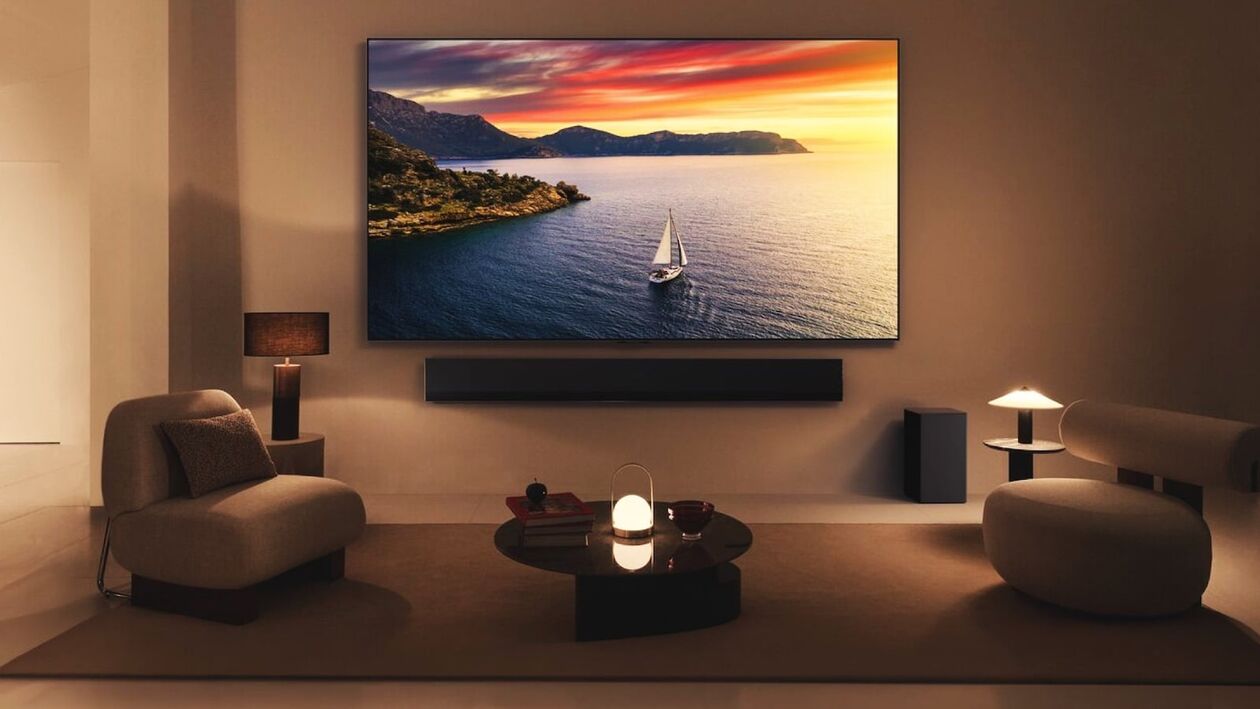 LG B4 OLED TV with AI Processor 01