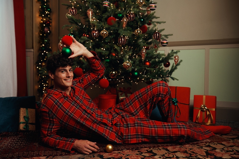 4 IUMAN DAY2 PLU647 070 DTR1 1