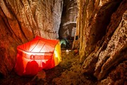 Κανένα ορυχείο της Μόρια, μόνο σπηλιές στο Ουζμπεκιστάν