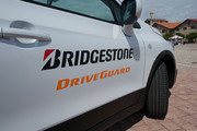 Για να μη σκας, άμα σκάσει το λάστιχό σου, πάρε Bridgestone Driveguard!