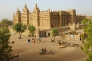 Timbuktu, Μάλι: Βρίσκεται στις νότιες παρυφές της ερήμου Σαχάρα και τον Γενάρη συνήθως χτυπάει θερμοκρασίες 30 βαθμούς, Το ταβάνι που έπιασε ήταν 49 βαθμοί. 