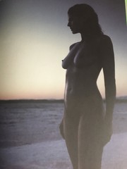 Το γυμνό βιβλίο της Heidi Klum μας έβγαλε τα μάτια