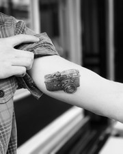 Τα τατουάζ του Brooklyn Beckham θα σου δώσουν ιδέες για δικά σου σχέδια