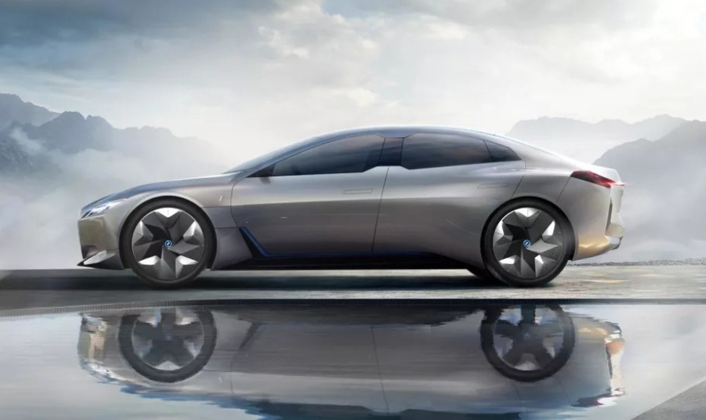 Το BMW i Vision Dynamics έρχεται να απογειώσει την ηλεκτροκίνηση
