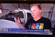 Να σου σπάνε πουλιά το τζάμι στο πιλοτήριο την ώρα που φοράς μπλούζα «Angry Birds». Γκαντεμιά; Ανεκτίμητη!