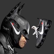 Τι σόι sneakers θα φορούσαν ο Batman και ο Deadpool;