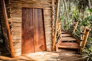 Mamole Treehouse, Indonesia

Τιμή: 5.100 ευρώ