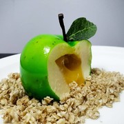 Τι κρύβεται πίσω από το μισοφαγωμένο μήλο;