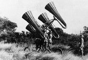 Συγκευή εντοπισμού αντικειμένων με τη χρήση του ήχου. Χρησιμοποιήθηκε στον Α' Παγκόσμιο Πόλεμο.