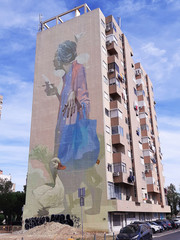 Η Λισαβόνα προώθησε τα γκράφιτι και πλέον μέχρι κι oι τοίχοι της έχουν αυτιά