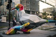 Περίεργα πολύχρωμα γλυπτά εμφανίστηκαν στους δρόμους της Βοστώνης