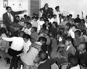 Tο Φεβρουάριο του 1969, ο Arthur Ashe επισκέφτηκε σχολείο στο Woodville, όπου μίλησε στα παιδιά και απάντησε σε ερωτήσεις τους.