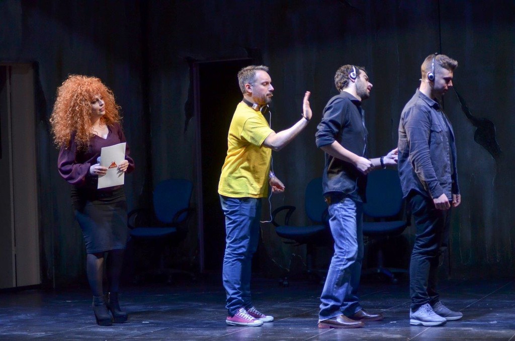 Πραγματοποιήθηκε η πρεμιέρα της παράστασης «Έξαλλοι» στο θέατρο Αθηνά