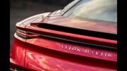 Η Aston Martin DBS δείχνει πολύ απειλητική