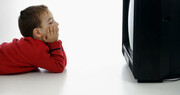 -Στη Βρετανία, το 24% των παιδιών κάτω από 4 χρονών διαθέτει τηλεόραση στο δωμάτιό του.

