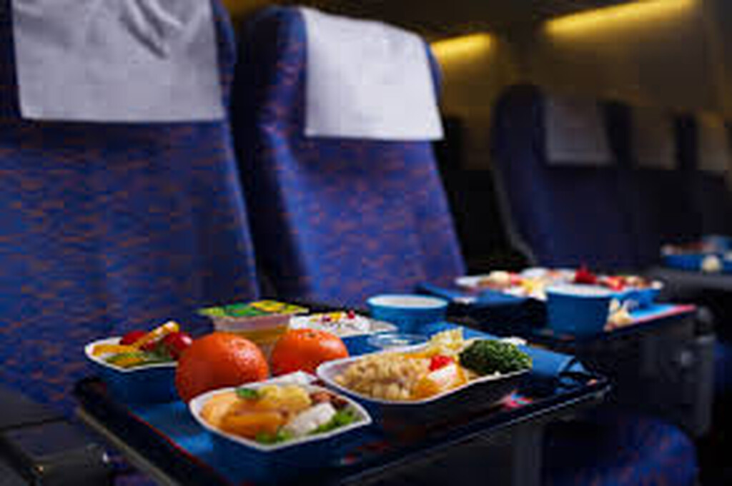 Η αλήθεια είναι ότι πάντα περιμένουμε να φάμε κάτι καλό στο αεροπλάνο.
