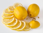 Το λεμόνι προλαμβάνει τις δηλητηριάσεις από οστρακοειδή και ενεργεί σαν αντίδοτο. Με τα όστρακα να τρώτε πάντα λεμόνι.