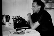 O Charles Bukowski μας εξηγεί τι κοινά έχει η ζωή με το γράψιμο