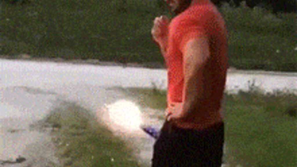 Δες πως αυτός ο τύπος έγινε πραγματικός πύραυλος