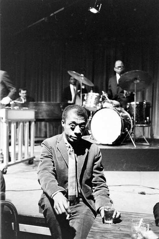 7 φορές που ο συγγραφέας James Baldwin μας έμαθε να ντυνόμαστε