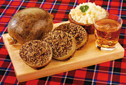 Χάγκις:
Το εθνικό αυτό πιάτο της Σκωτίας, το οποίο περιλαμβάνει εντόσθια προβάτου που έχουν μαγειρευτεί στο στομάχι του ζώου, απαγορεύεται στις ΗΠΑ από το 1971 μαζί με όλα τα πιάτα που περιέχουν εντόσθια.