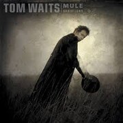 O Tom Waits κλείνει τα 70 του χρόνια