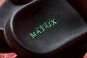 Τα sneakers του Matrix μόλις κυκλοφόρησαν
