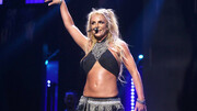 Η Britney Spears το έριξε στα εικαστικά