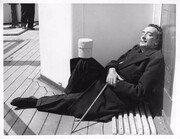 Κάθε πρωί που ξυπνάω έχω μια εμπειρία υπέρτατης ευχαρίστησης. Συνειδητοποιώ πως είμαι ο Salvador Dali. 