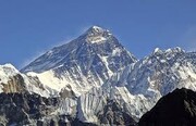 Το υψηλότερο σημείο στη Γη δεν είναι το όρος Έβερεστ. Το όρος Chimborazo στο Εκουαδόρ είναι μόλις 6.268 μέτρα πάνω από την επιφάνεια της θάλασσας, ακριβώς επειδή βρίσκεται πάνω σε ένα «φούσκωμα», είναι τεχνικά πιο μακριά από το κέντρο της Γης, δηλαδή πολύ ψηλότερο από το Everest!