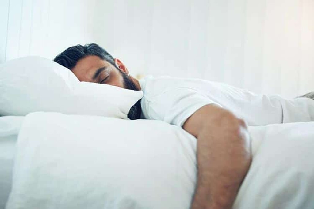 Το σεντόνι είναι μέρος της ρουτίνας σου από μικρή ηλικία. Αν ξαφνικά κόψεις αυτή τη συνήθεια, τότε είναι πολύ πιθανό να κάνεις άστατο ύπνο.