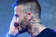 David Beckham: Εκτός από μπάλα ξέρει και την τέχνη του δέρματος
