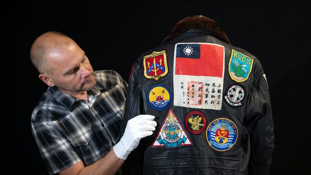 Το original jacket του Top Gun βγαίνει στο σφυρί