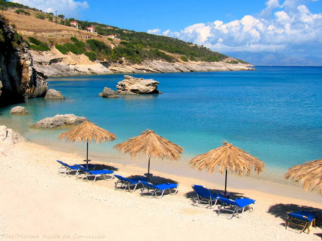 Η μοναδική παραλία στην Ελλάδα που έχει απίστευτες θεραπευτικές ιδιότητες