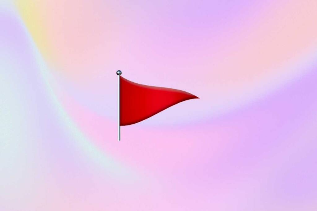 Το κόκκινο τριγωνικό σημαιάκι δεν είναι κάτι άλλο από δήλωση για κάποιο red flag. Δηλαδή για κάτι που προκαλεί εύλογη ανησυχία ως σημάδι συμπεριφοράς.