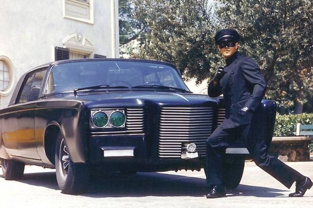 O Bruce Lee με το εικονικό αυτοκίνητο ως Kato στο Green Hornet