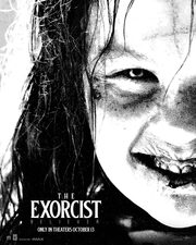 The Exorcist Believer: Τα πόστερ που παγώνουν το αίμα