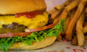 Η μόνη συνταγή για αυθεντικό αμερικάνικο cheeseburger