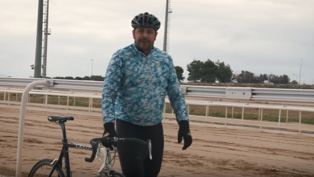 Δείτε τη μονομαχία στο «Ελ…» Μαρκόπουλο του Γιώργου Χειμωνέτου με καθαρόαιμο άλογο