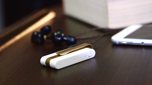 Με αυτό το μαραφέτι θα μπορείς να βάζεις ακουστικά με καλώδιο στο smartphone σου
